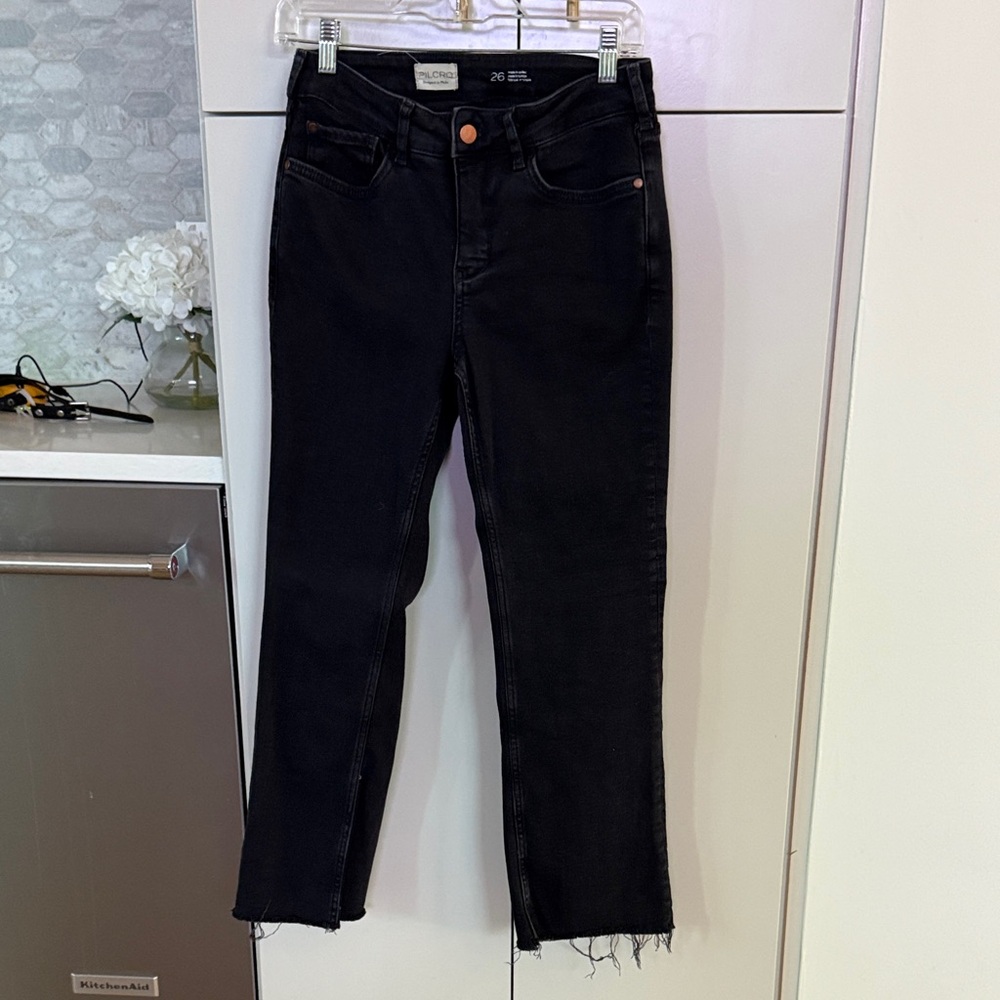 Pilcro Black Ankle Jeans